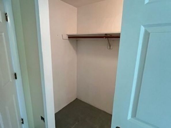 920 Ridgefield Cir C, Clinton MA 01510