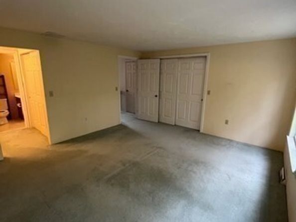 920 Ridgefield Cir C, Clinton MA 01510