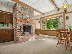 28 Holden St, Worcester MA 01605