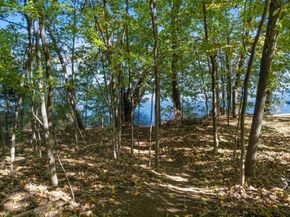 28 Holden St, Worcester MA 01605