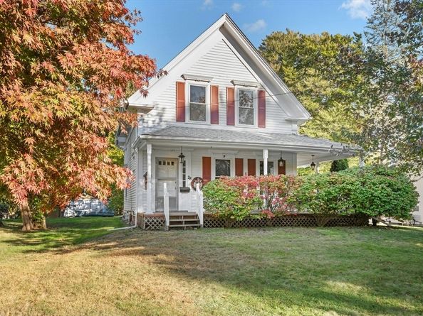 28 Holden St, Worcester MA 01605
