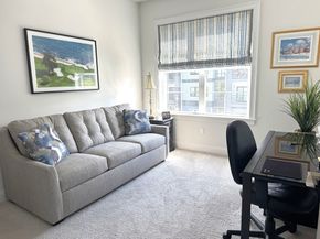 1 Revolution Way 307, Canton MA 02021