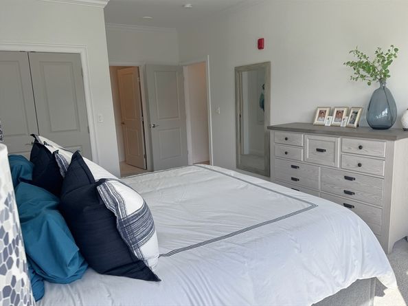 1 Revolution Way 307, Canton MA 02021