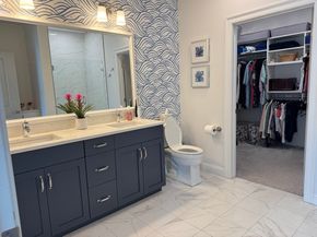 1 Revolution Way 307, Canton MA 02021
