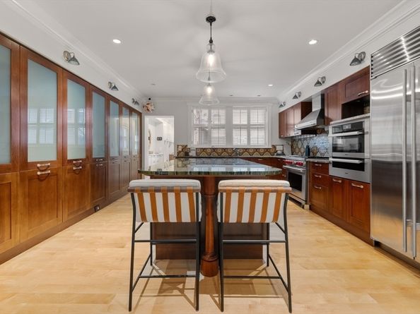 321 Beacon Street, Boston MA 02116