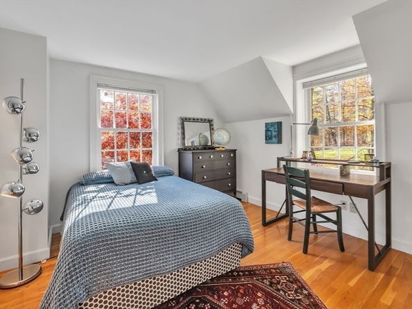 4 Black Hill Road, Paxton MA 01612