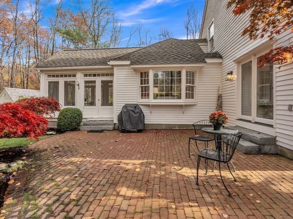 4 Black Hill Road, Paxton MA 01612