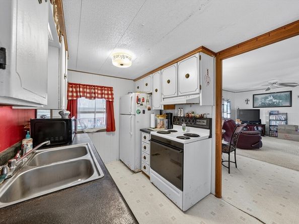 59 Timber Lane, Wareham MA 02576