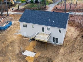 87 Vinton Road, Holland MA 01521
