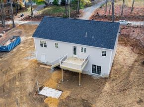 87 Vinton Road, Holland MA 01521