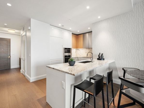 240 Devonshire Street 4310, Boston MA 02110