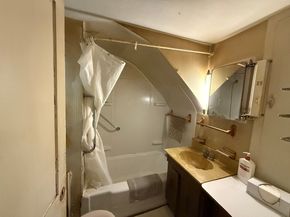 5 Old Coldbrook Rd, Barre MA 01005