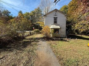5 Old Coldbrook Rd, Barre MA 01005