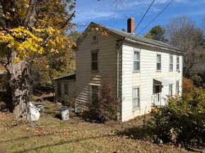 5 Old Coldbrook Rd, Barre MA 01005