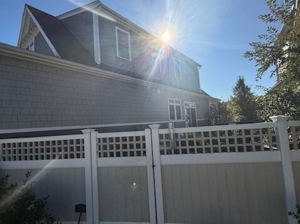 25 Boydes Xing 18, Norfolk MA 02056