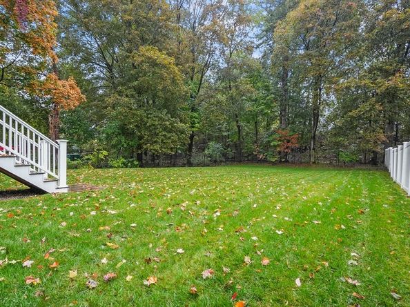 18 Beacon St 18, Woburn MA 01801