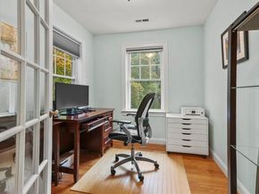18 Beacon St 18, Woburn MA 01801