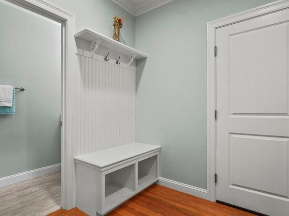 18 Beacon St 18, Woburn MA 01801