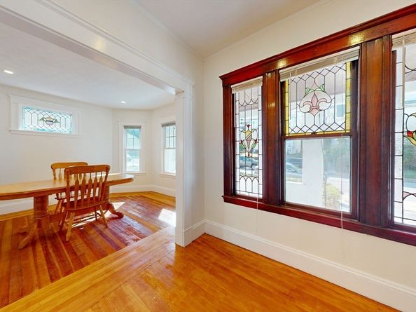 147 Langdon Ave 147, Watertown MA 02472