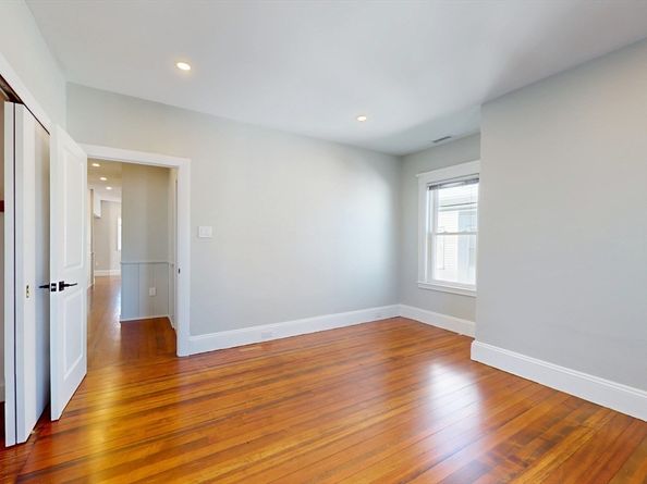 147 Langdon Ave 147, Watertown MA 02472