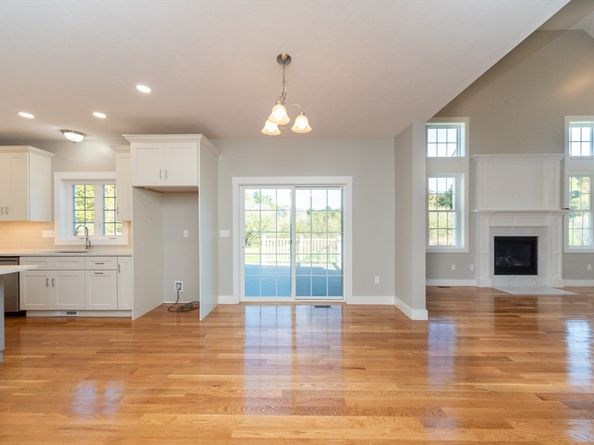 61 Boutelle Road, Sterling MA 01564