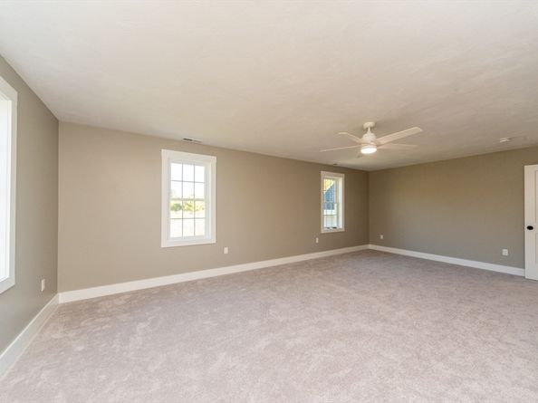 61 Boutelle Road, Sterling MA 01564