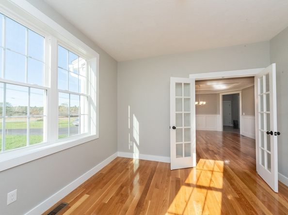 61 Boutelle Road, Sterling MA 01564