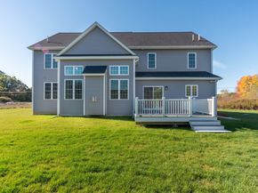 61 Boutelle Road, Sterling MA 01564
