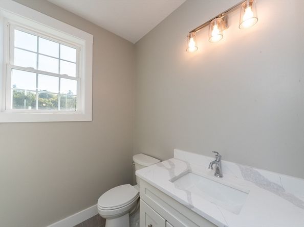 61 Boutelle Road, Sterling MA 01564
