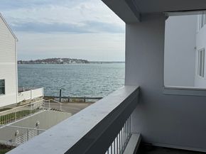 1 Commodore Ct 202, Hull MA 02045