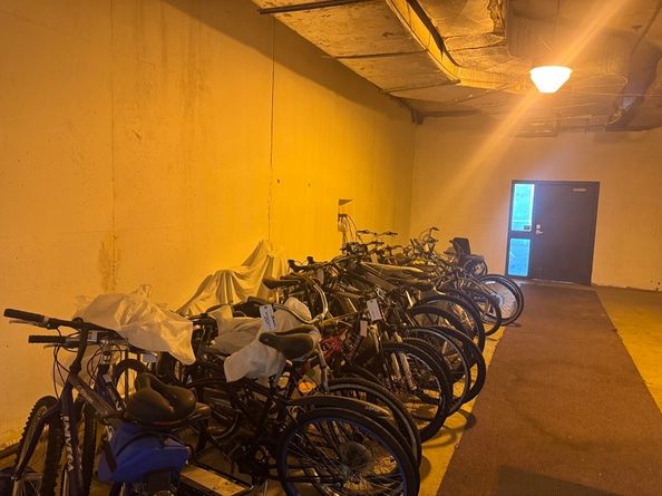 1 Commodore Ct 202, Hull MA 02045