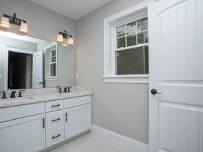 37 Metacomet Rd 37, West Bridgewater MA 02379
