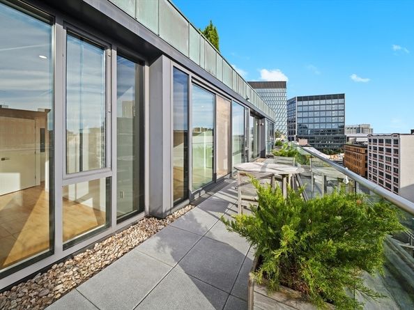 346 Congress Street 703, Boston MA 02210