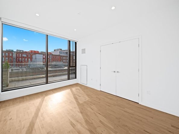 346 Congress Street 703, Boston MA 02210