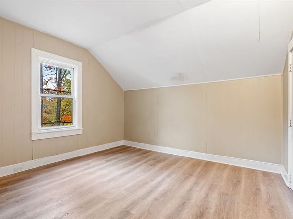 14-24 C St 14, Northbridge MA 01588
