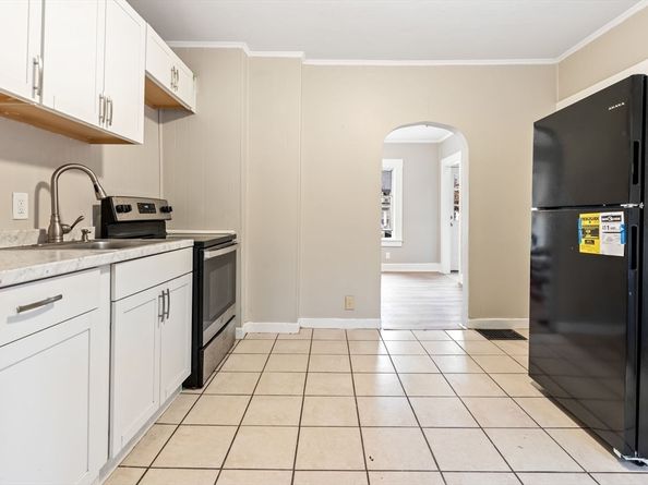 14-24 C St 14, Northbridge MA 01588