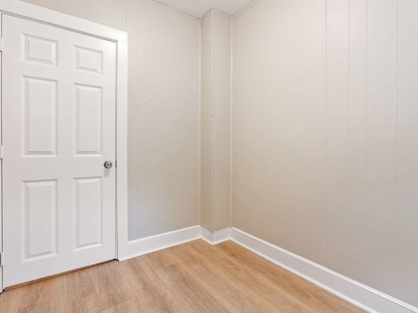 14-24 C St 14, Northbridge MA 01588