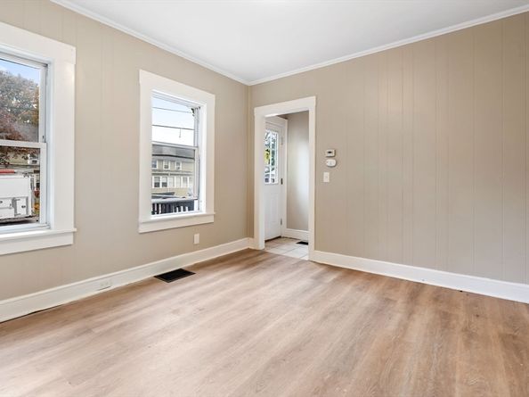 14-24 C St 14, Northbridge MA 01588