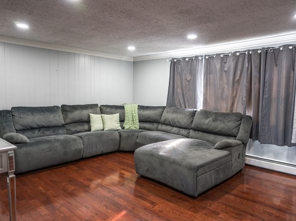 315 Bolton St, Marlborough MA 01752