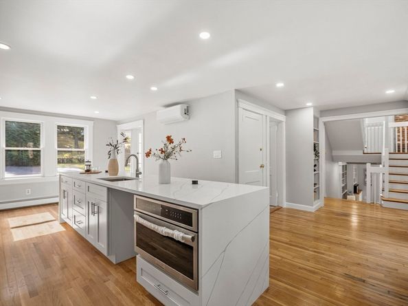 248 Highland St, Marshfield MA 02050