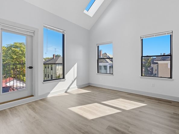 127 E Cottage St 8, Boston MA 02125