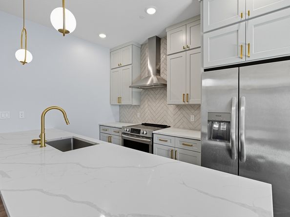 127 E Cottage St 8, Boston MA 02125