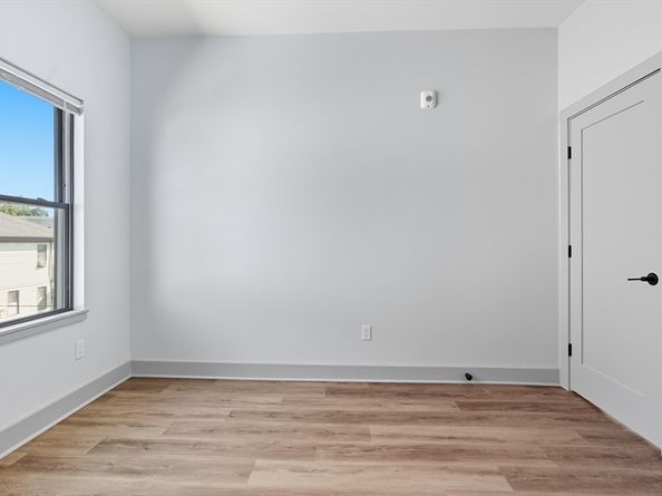 127 E Cottage St 8, Boston MA 02125