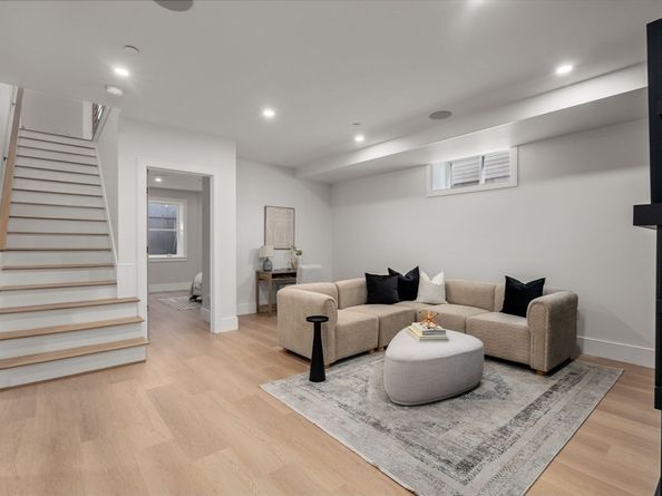 527 E Seventh Street 2, Boston MA 02127