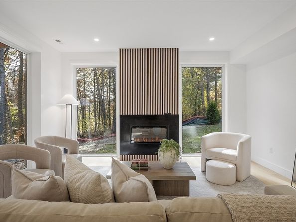 12 Pine Ridge Road, Lincoln MA 01773