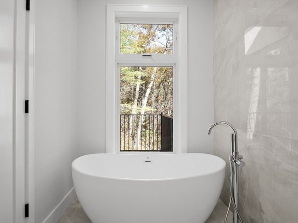 12 Pine Ridge Road, Lincoln MA 01773