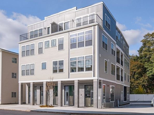 421 High St 307, Medford MA 02155