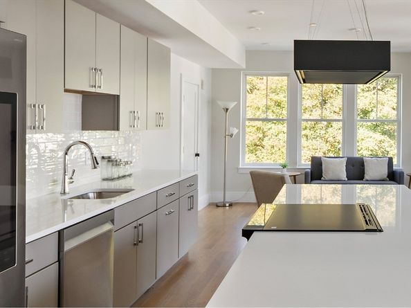 421 High St 307, Medford MA 02155