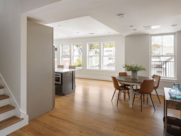 421 High St 307, Medford MA 02155