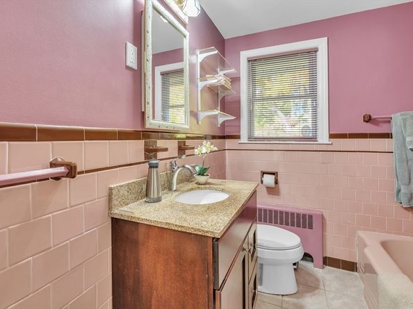 83 Newton Ave., N, Worcester MA 01602